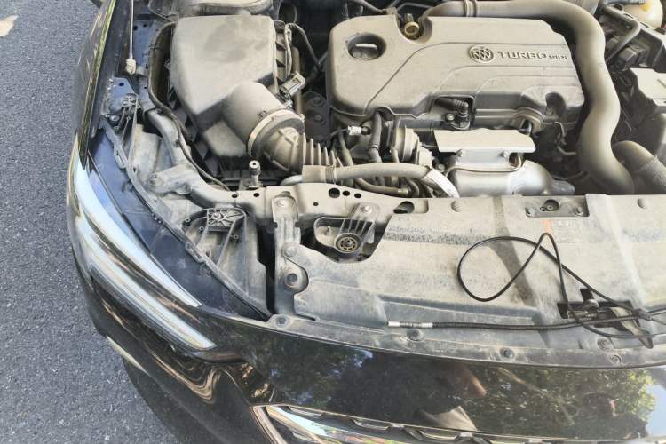 Used Buick Regal 2023 552T Smart Enjoyment Version Engine Bay Right