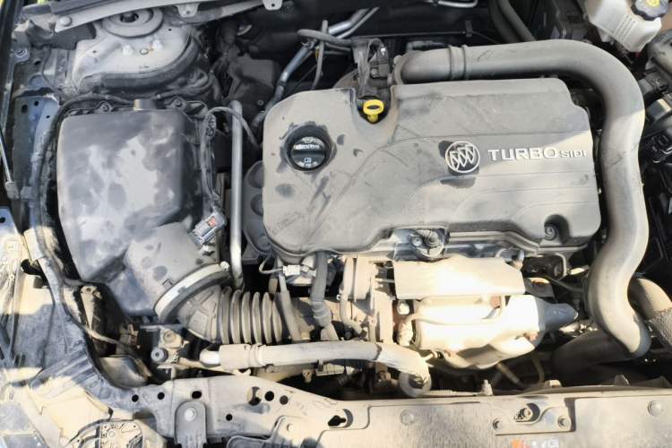 Used Buick Regal 2023 552T Smart Enjoyment Version Engine Bay Right