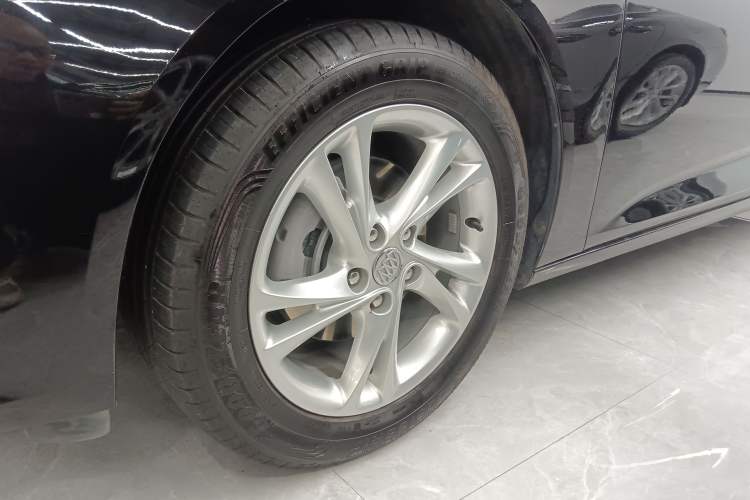 Used Buick Regal 2023 552T Smart Enjoyment Version Left Front Wheel Hub