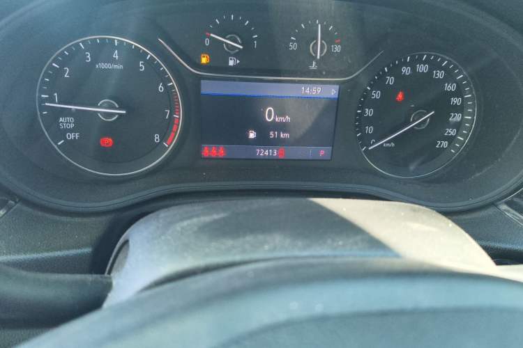Used Buick Regal 2023 552T Smart Enjoyment Version Odometer Close Up