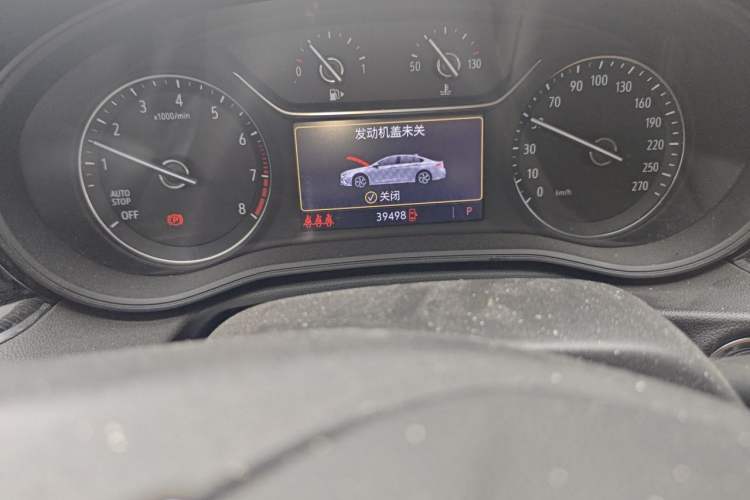 Used Buick Regal 2023 552T Smart Enjoyment Version Odometer Close Up