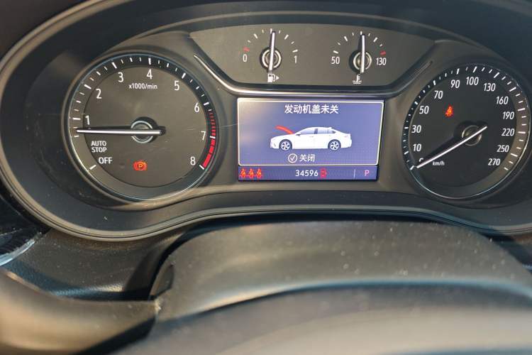 Used Buick Regal 2023 552T Smart Enjoyment Version Odometer Close Up