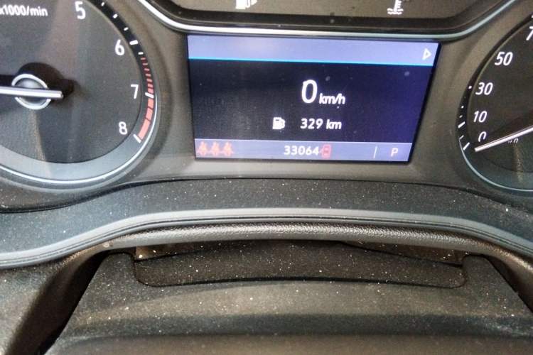 Used Buick Regal 2023 552T Smart Enjoyment Version Odometer Close Up