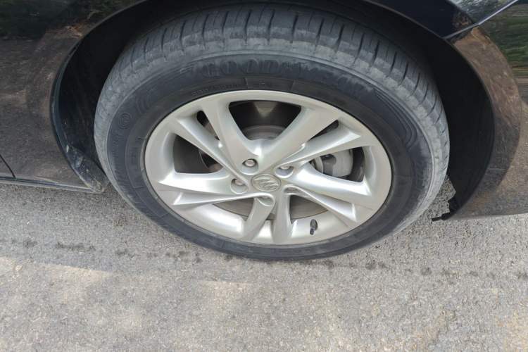 Used Buick Regal 2023 552T Smart Enjoyment Version Right Front Wheel Hub