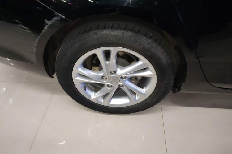 Used Buick Regal 2023 552T Smart Enjoyment Version Right Rear Wheel Hub