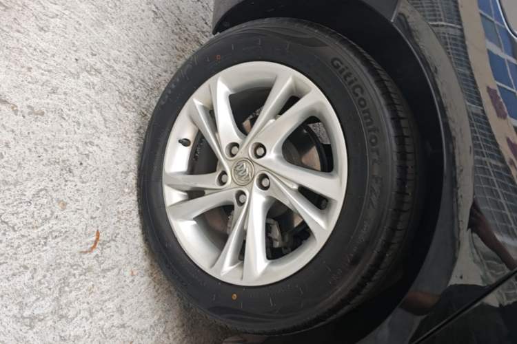 Used Buick Regal 2023 552T Smart Enjoyment Version Right Rear Wheel Hub