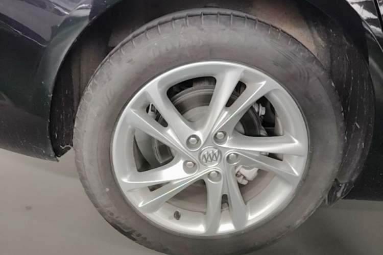 Used Buick Regal 2023 552T Smart Enjoyment Version Right Rear Wheel Hub