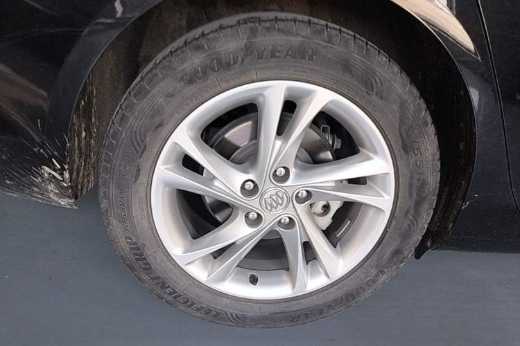 Used Buick Regal 2023 552T Smart Enjoyment Version Right Rear Wheel Hub