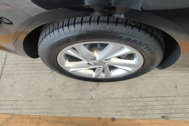 Used Buick Regal 2023 552T Smart Enjoyment Version Right Rear Wheel Hub