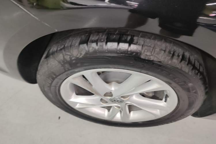 Used Buick Regal 2023 552T Smart Enjoyment Version Right Rear Wheel Hub