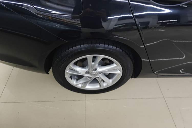Used Buick Regal 2023 552T Smart Enjoyment Version Right Rear Wheel Hub