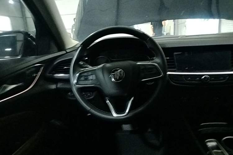 Used Buick Regal 2023 552T Smart Enjoyment Version Steering Wheel