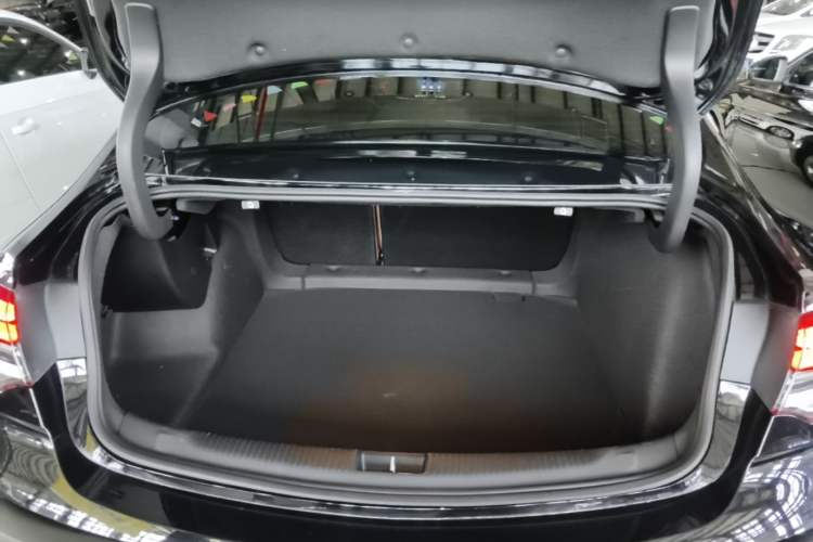 Used Buick Regal 2023 552T Smart Enjoyment Version Trunk