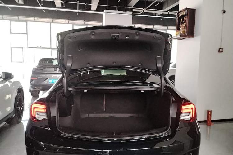 Used Buick Regal 2023 552T Smart Enjoyment Version Trunk