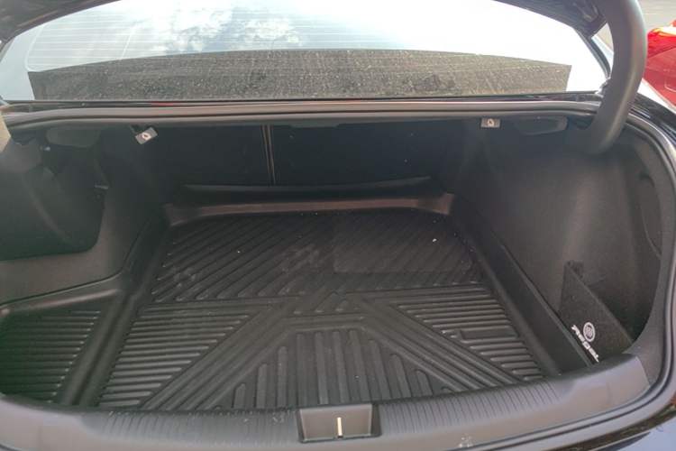 Used Buick Regal 2023 552T Smart Enjoyment Version Trunk
