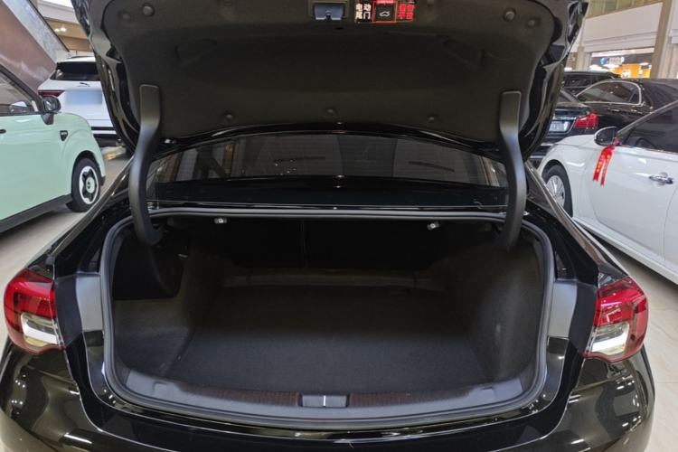 Used Buick Regal 2023 552T Smart Enjoyment Version Trunk