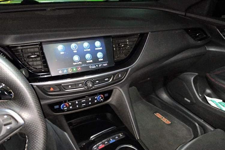 Used Buick Regal 2023 GS Prestige Model Audio And AC Panel