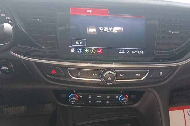 Used Buick Regal 2023 552T Smart Enjoyment Version Audio And AC Panel