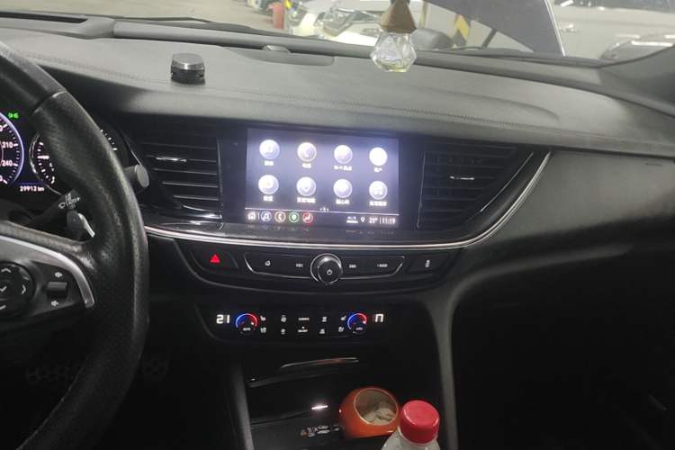 Used Buick Regal 2023 GS Prestige Model Audio And AC Panel