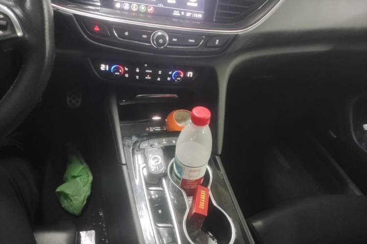 Used Buick Regal 2023 GS Prestige Model Gear Lever