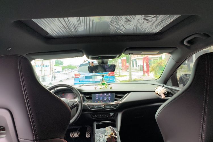 Used Buick Regal 2023 GS Prestige Model Headliner
