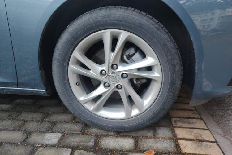 Used Buick Regal 2023 552T Smart Enjoyment Version Right Front Wheel Hub
