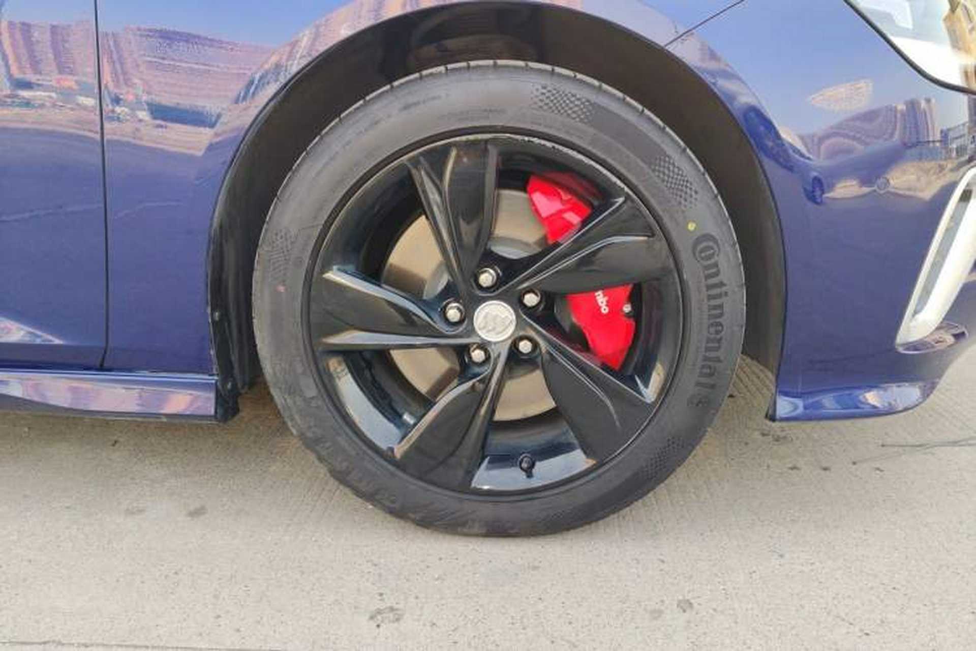 Used Buick Regal 2023 GS Prestige Model Right Front Wheel Hub