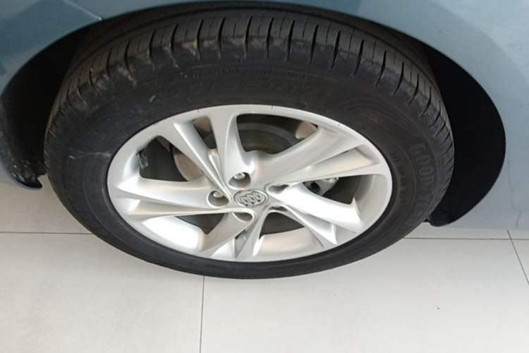 Used Buick Regal 2023 552T Smart Enjoyment Version Right Rear Wheel Hub