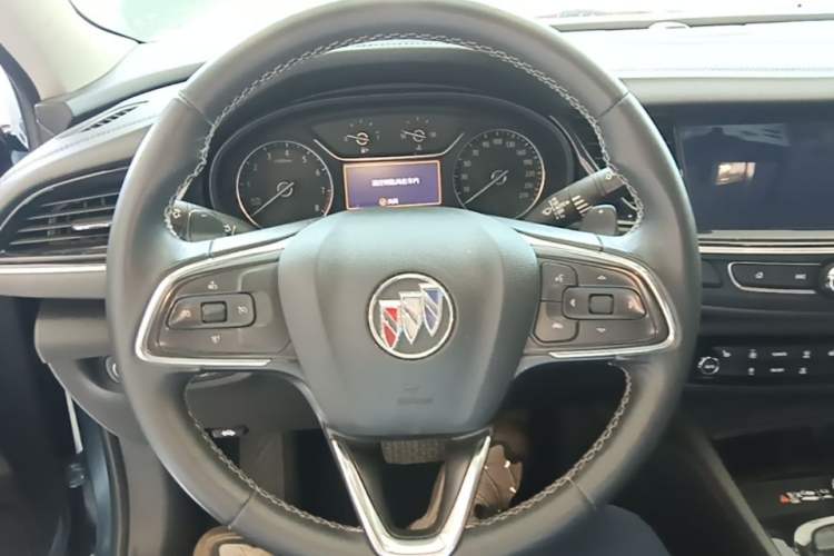 Used Buick Regal 2023 552T Smart Enjoyment Version Steering Wheel