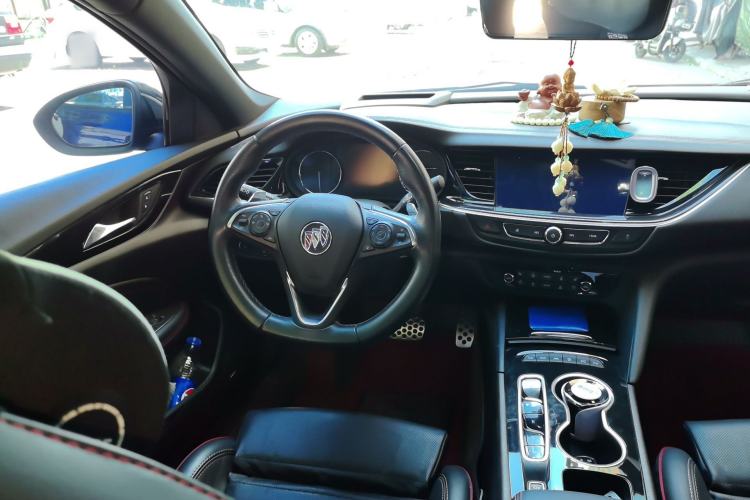 Used Buick Regal 2023 GS Prestige Model Steering Wheel