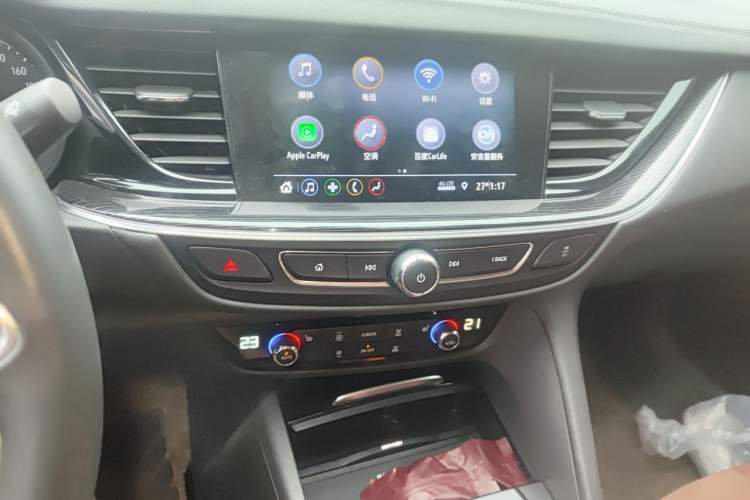 Used Buick Regal 2023 552T Smart Enjoyment Version Audio And AC Panel