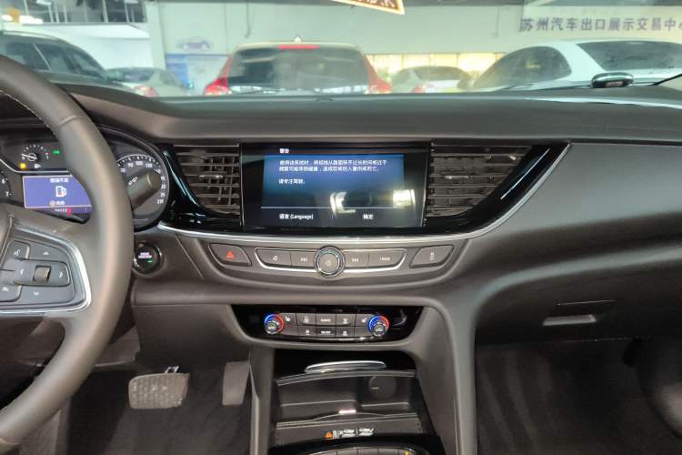 Used Buick Regal 2023 552T Smart Enjoyment Version Audio And AC Panel