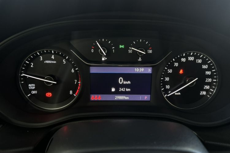 Used Buick Regal 2023 552T Smart Enjoyment Version Odometer Close Up