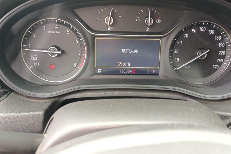 Used Buick Regal 2023 552T Smart Enjoyment Version Odometer Close Up