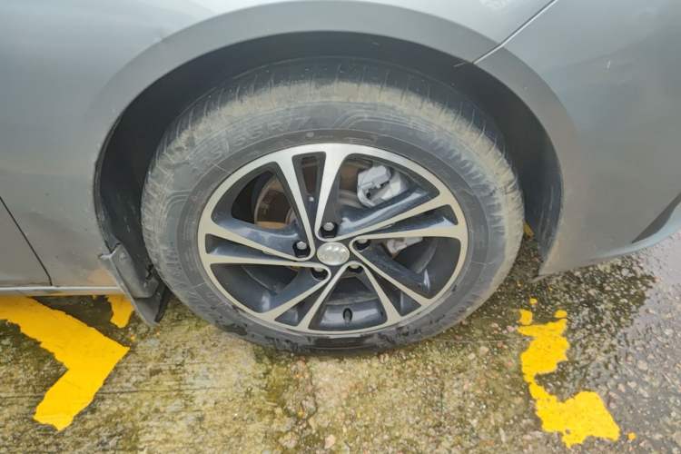 Used Buick Regal 2023 552T Smart Enjoyment Version Right Front Wheel Hub
