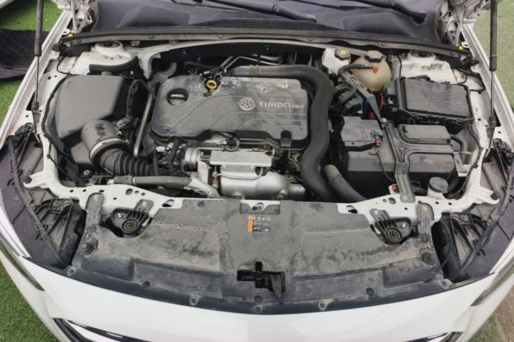 Used Buick Regal 2023 552T Smart Enjoyment Version Engine Bay