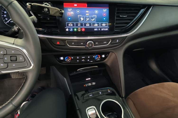 Used Buick Regal 2023 652T Smart Enjoyment Version Audio And AC Panel