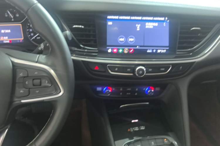 Used Buick Regal 2023 552T Smart Enjoyment Version Center Console