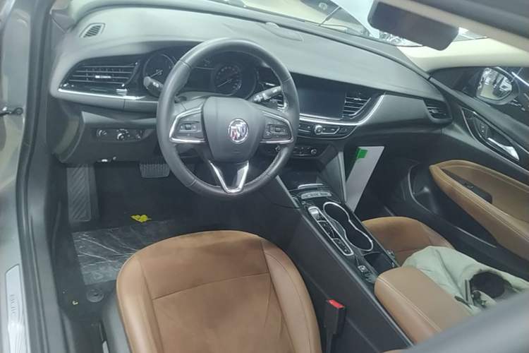 Used Buick Regal 2023 552T Smart Enjoyment Version Center Console