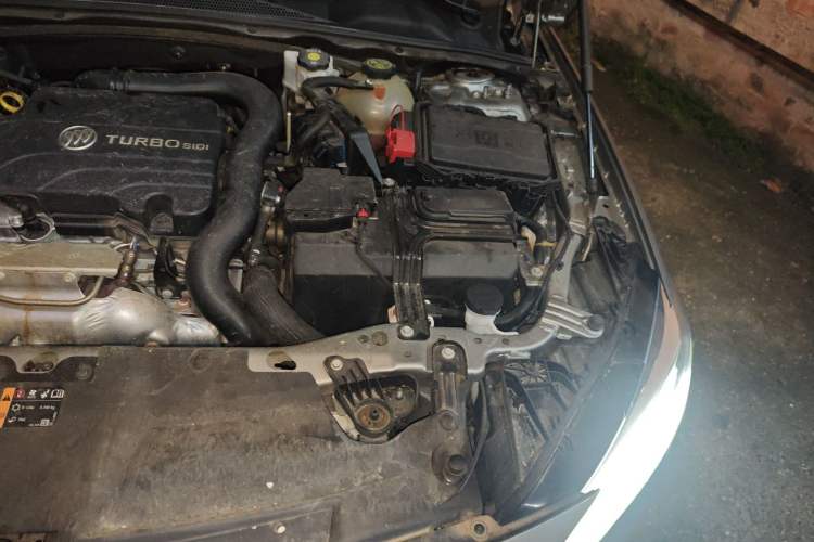 Used Buick Regal 2023 552T Smart Enjoyment Version Engine Bay Left