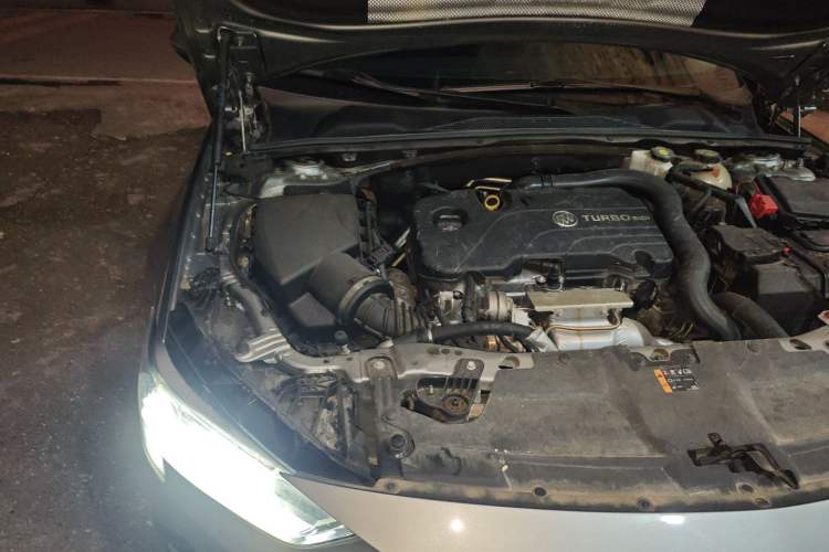 Used Buick Regal 2023 552T Smart Enjoyment Version Engine Bay Right