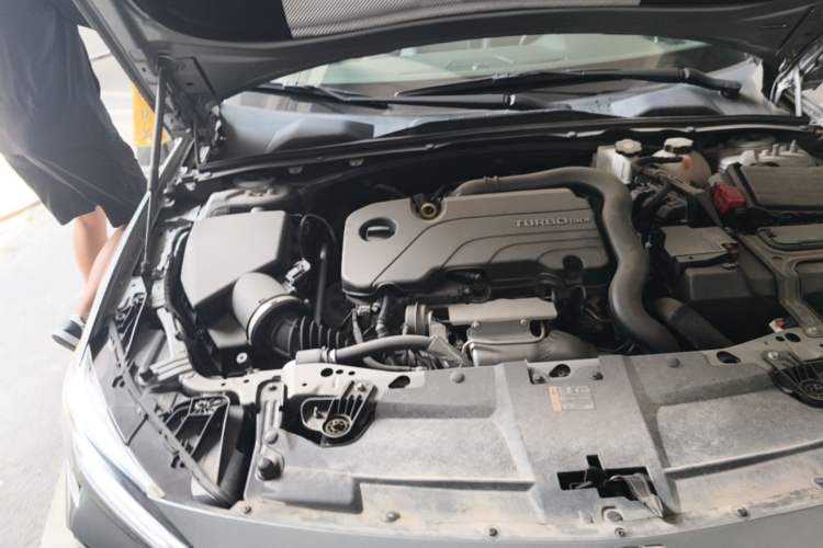 Used Buick Regal 2023 552T Smart Enjoyment Version Engine Bay Right