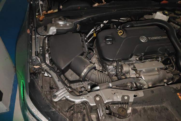 Used Buick Regal 2023 552T Smart Enjoyment Version Engine Bay Right