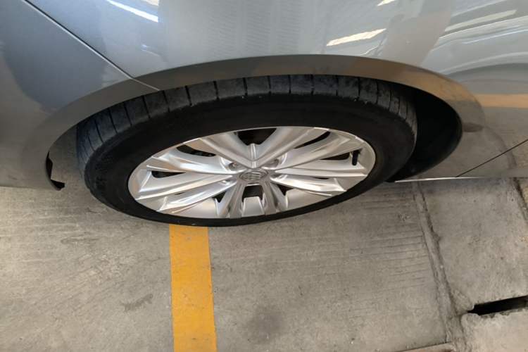 Used Buick Regal 2023 652T Smart Enjoyment Version Left Front Wheel Hub