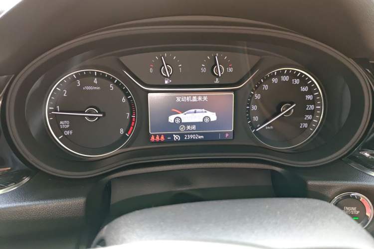 Used Buick Regal 2023 552T Smart Enjoyment Version Odometer Close Up