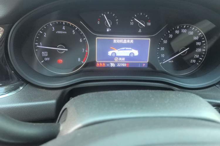 Used Buick Regal 2023 552T Smart Enjoyment Version Odometer Close Up
