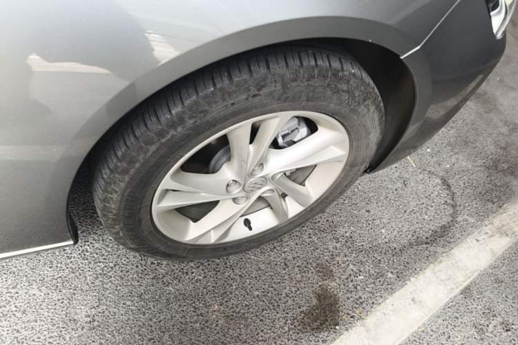 Used Buick Regal 2023 552T Smart Enjoyment Version Right Front Wheel Hub