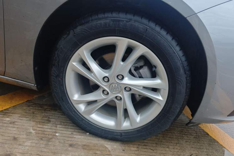 Used Buick Regal 2023 552T Smart Enjoyment Version Right Front Wheel Hub