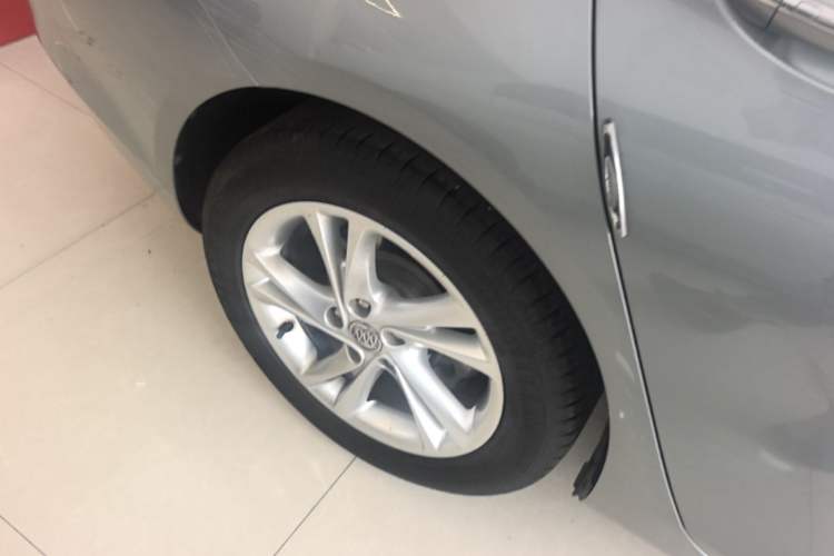 Used Buick Regal 2023 552T Smart Enjoyment Version Right Rear Wheel Hub