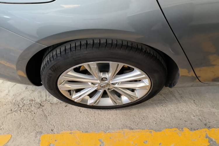 Used Buick Regal 2023 652T Smart Enjoyment Version Right Rear Wheel Hub